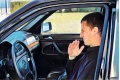 Những cách đơn giản để xử lý mùi hôi trong xe hơi